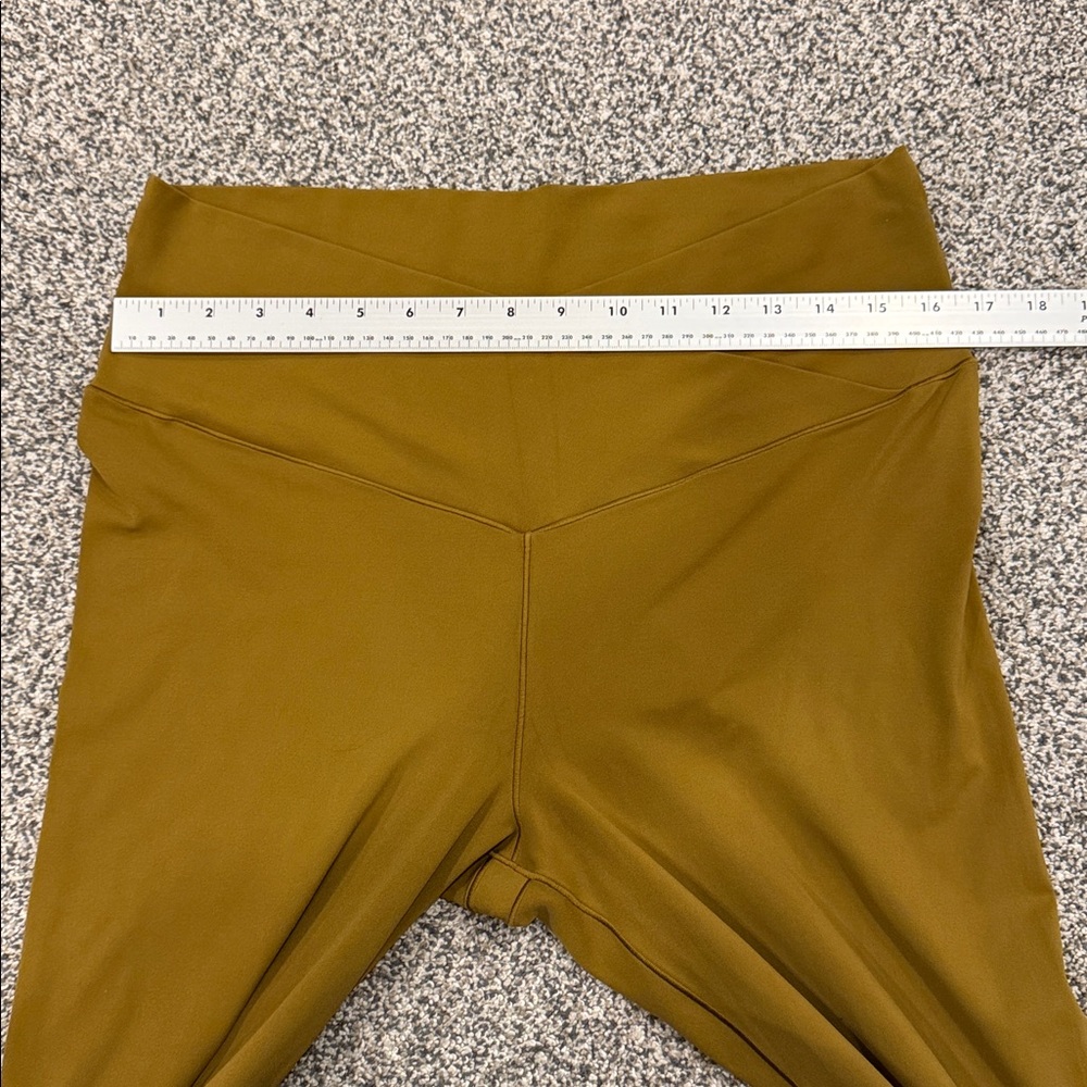 Offline by Aerie Real Me High Rise Flare Mustard Tan Athleisure Leggings Sz XXL - Picture 15 of 15